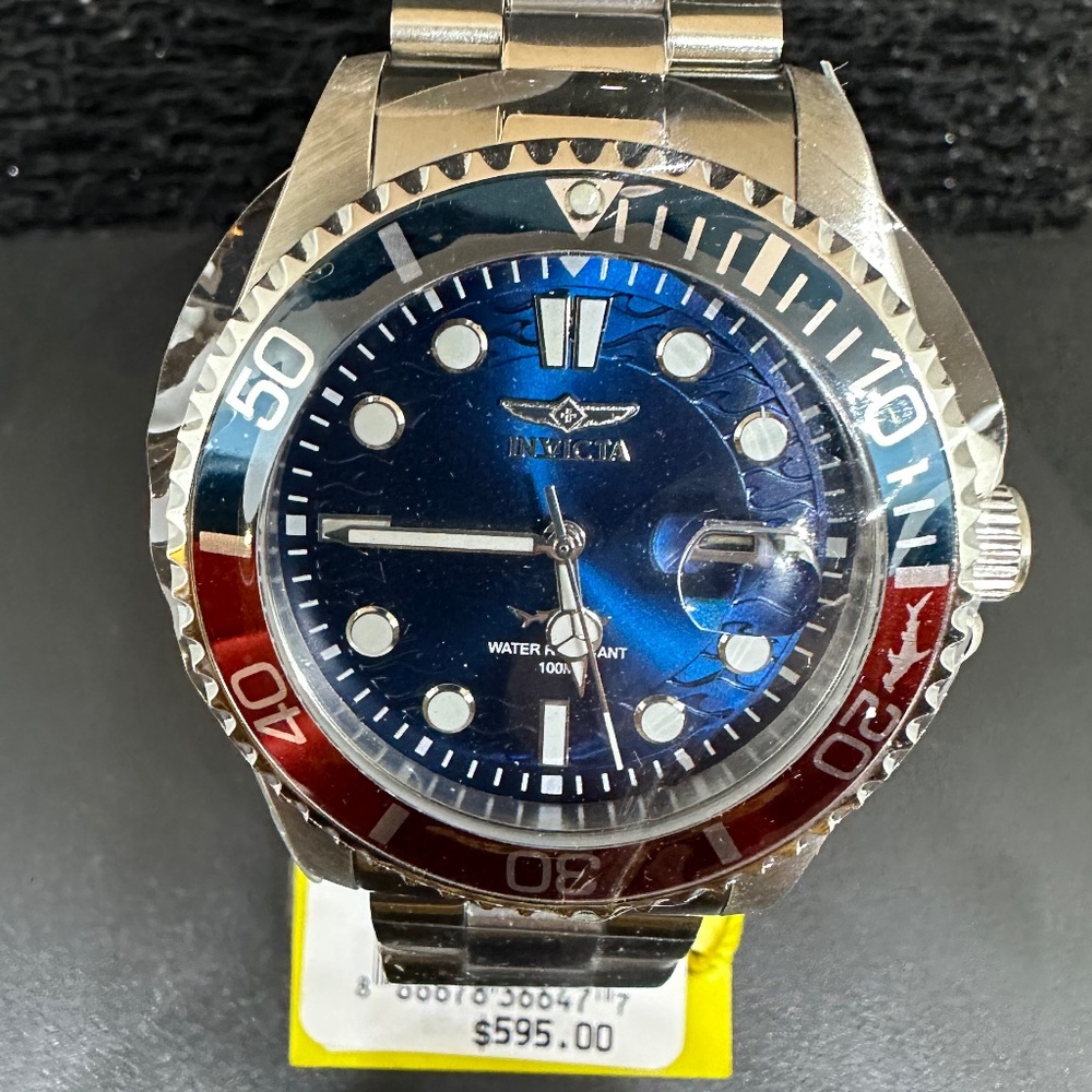 Men's (NWT) Blue over Red Divers Watch with a Silver Bracelet